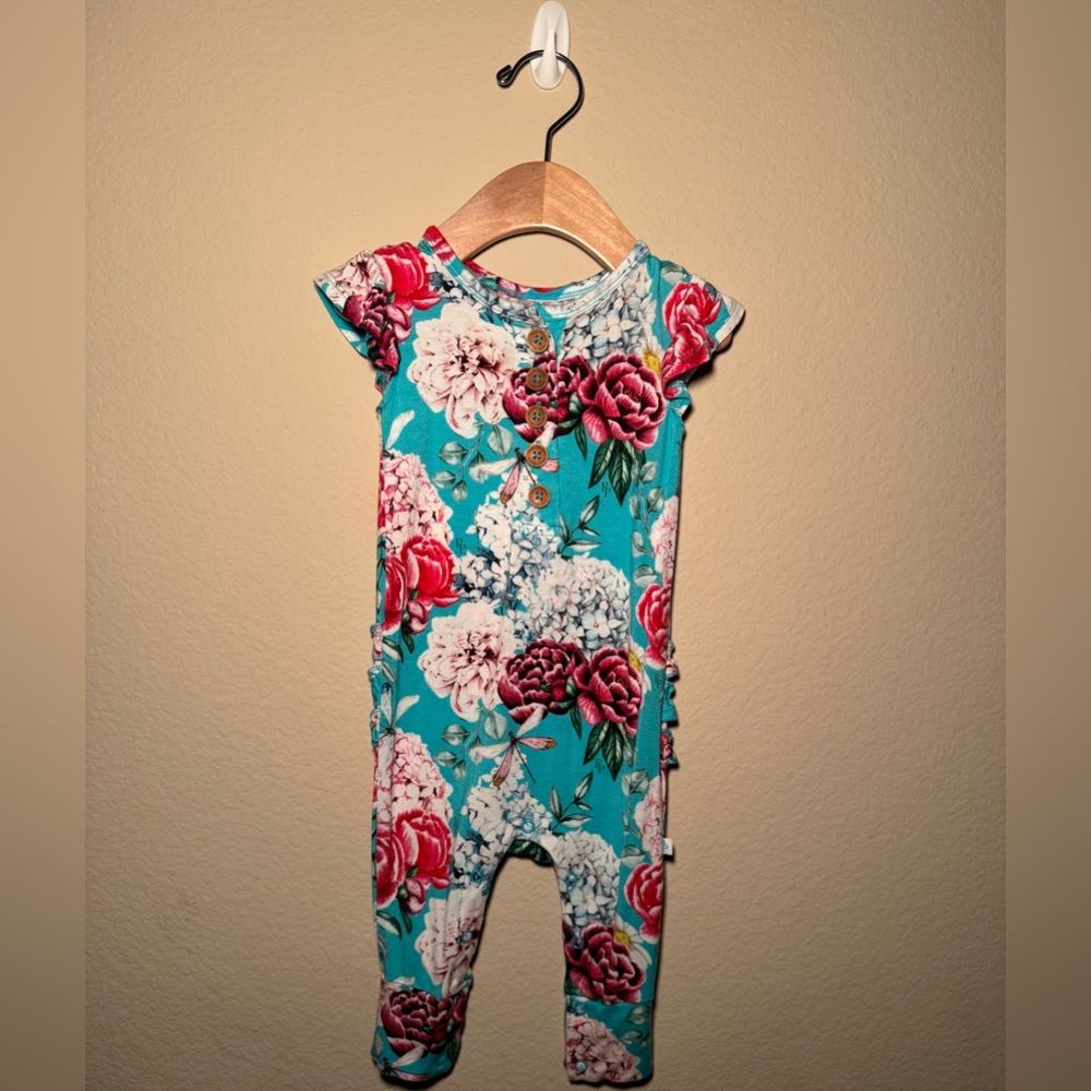 Posh Peanut 6-9 months Eloise Ruffled Capsleeve Henley Romper